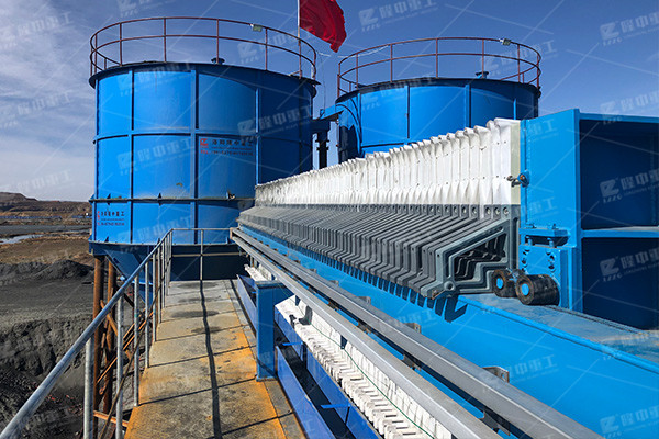 污泥脫水機設備處理污泥效果怎么樣？多少錢一臺？