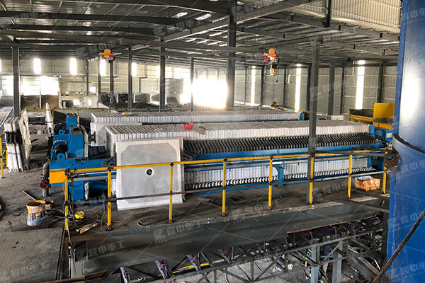 帶式壓濾機污泥脫水濾布粘泥了，怎么辦？